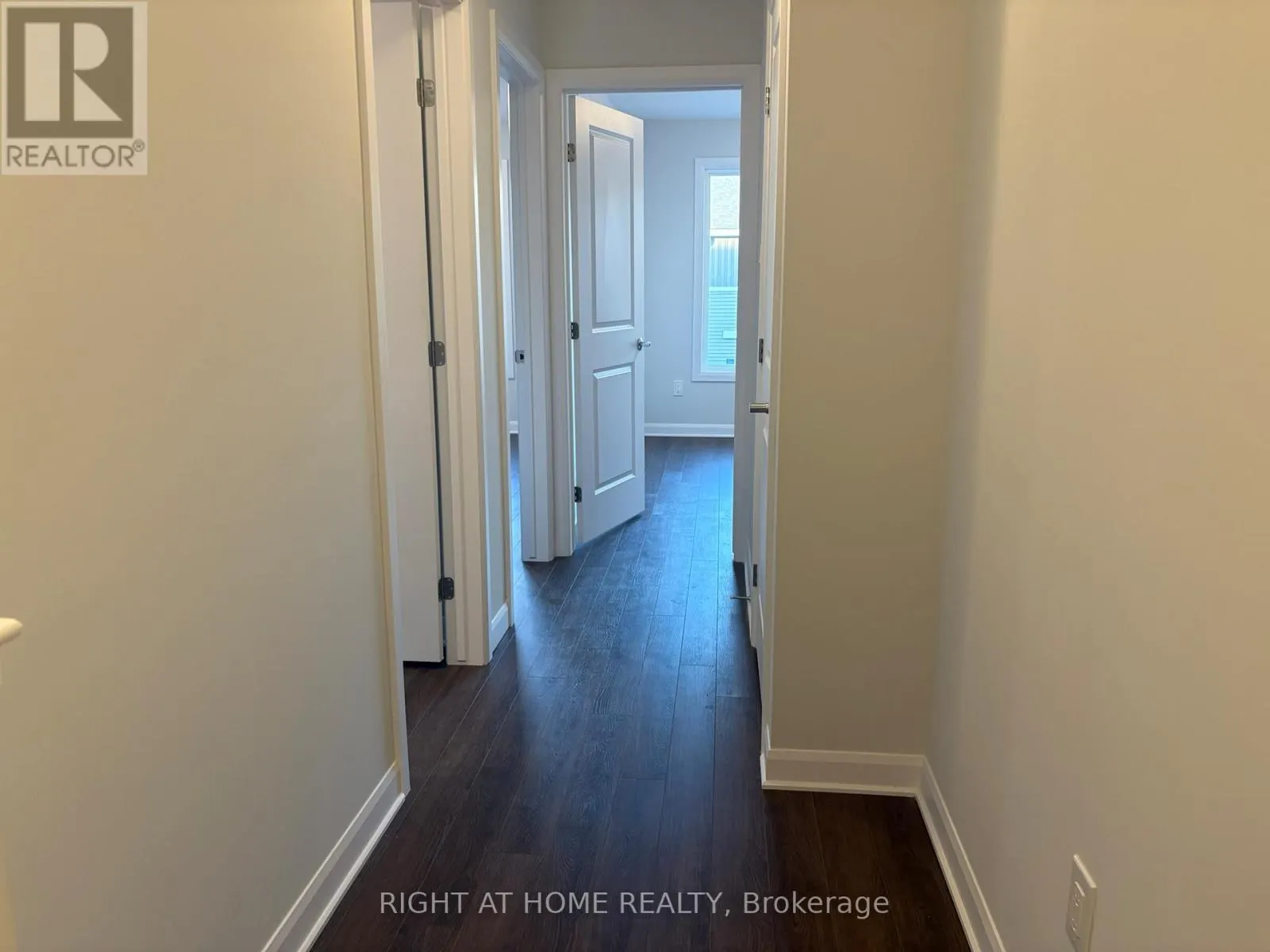 409 SILVERBERRY PRIVATE
