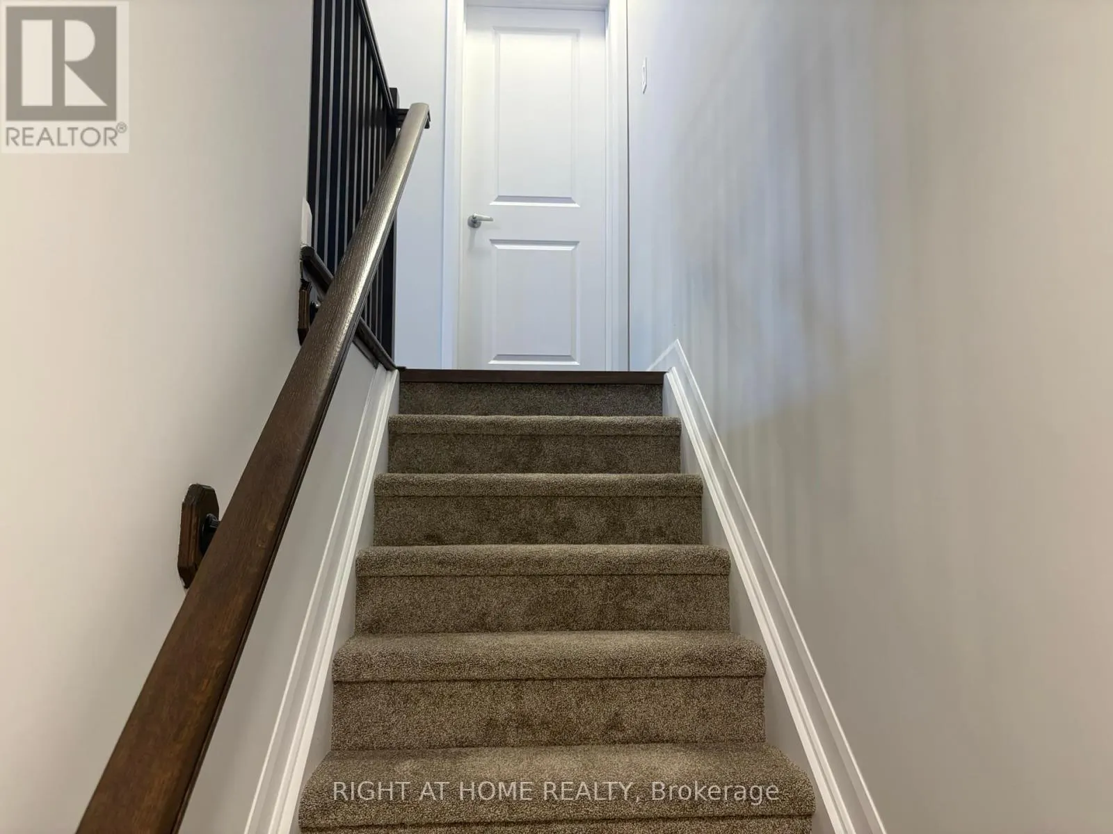 409 SILVERBERRY PRIVATE