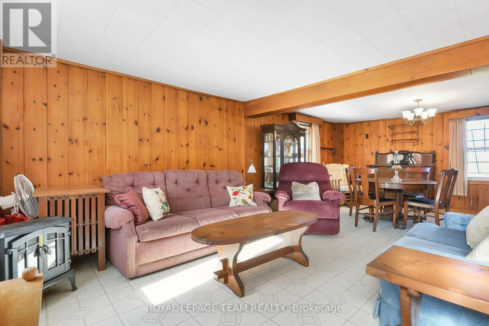 2692 DUNROBIN ROAD