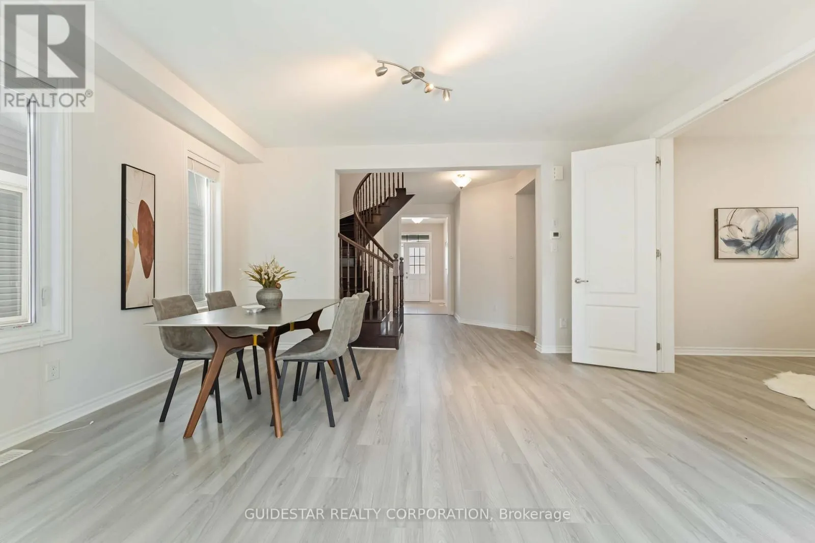 20 OXALIS CRESCENT