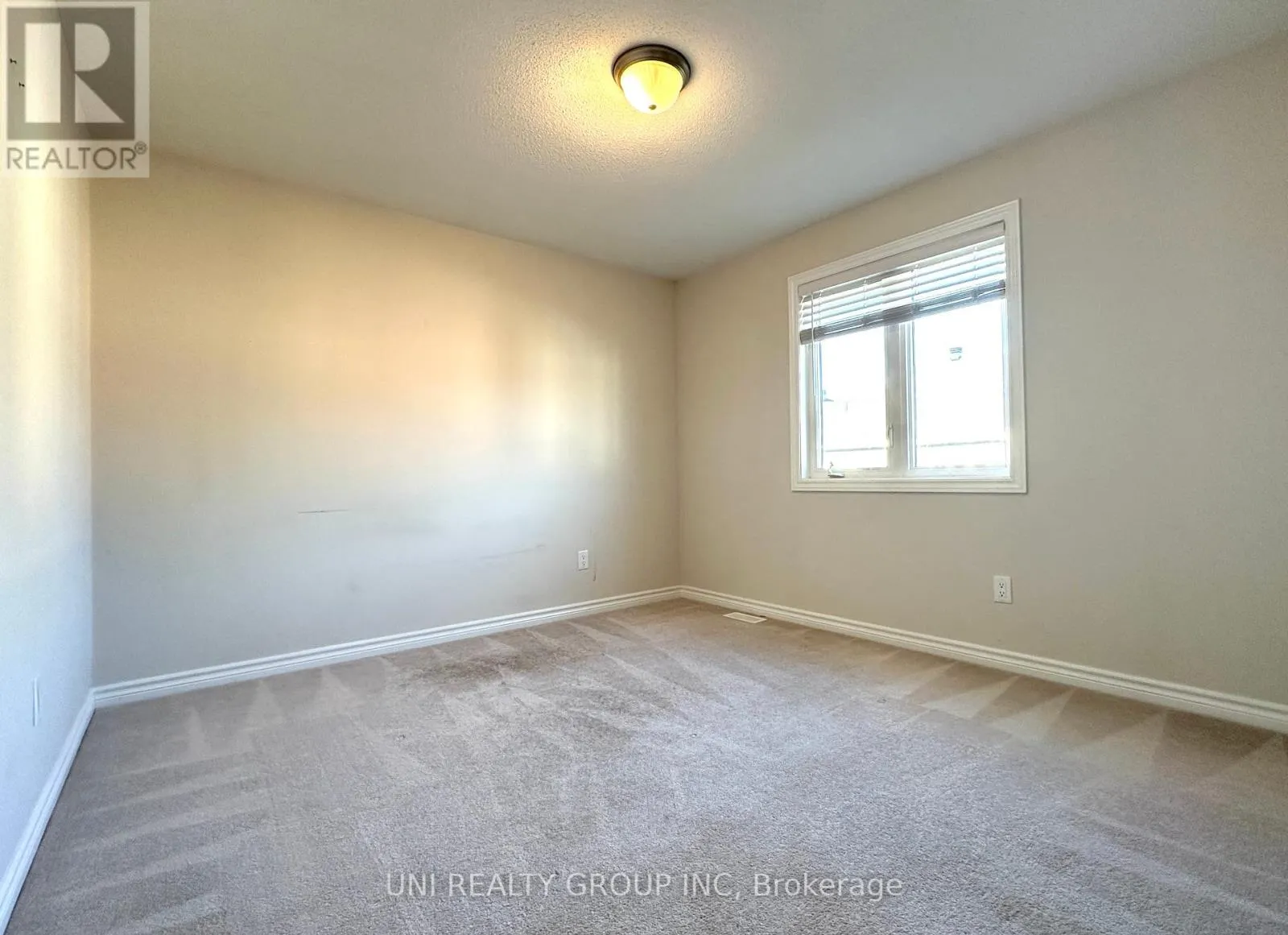 514 HONEYLOCUST AVENUE