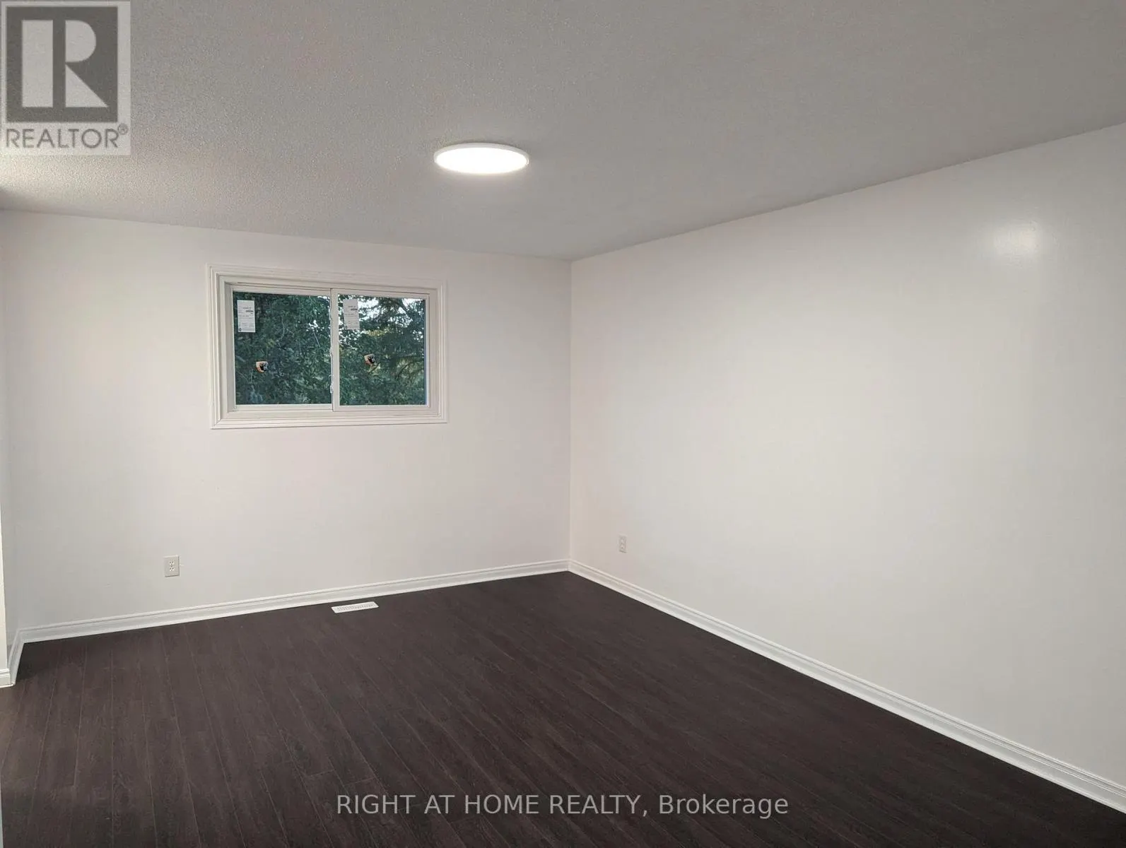 73 SKYVIEW DRIVE