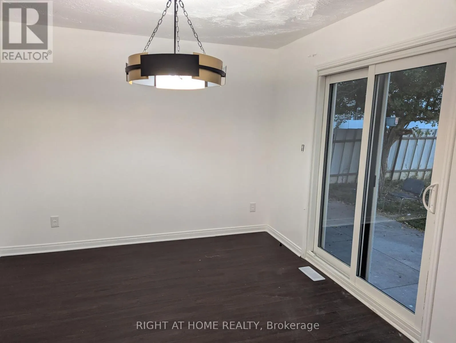 73 SKYVIEW DRIVE