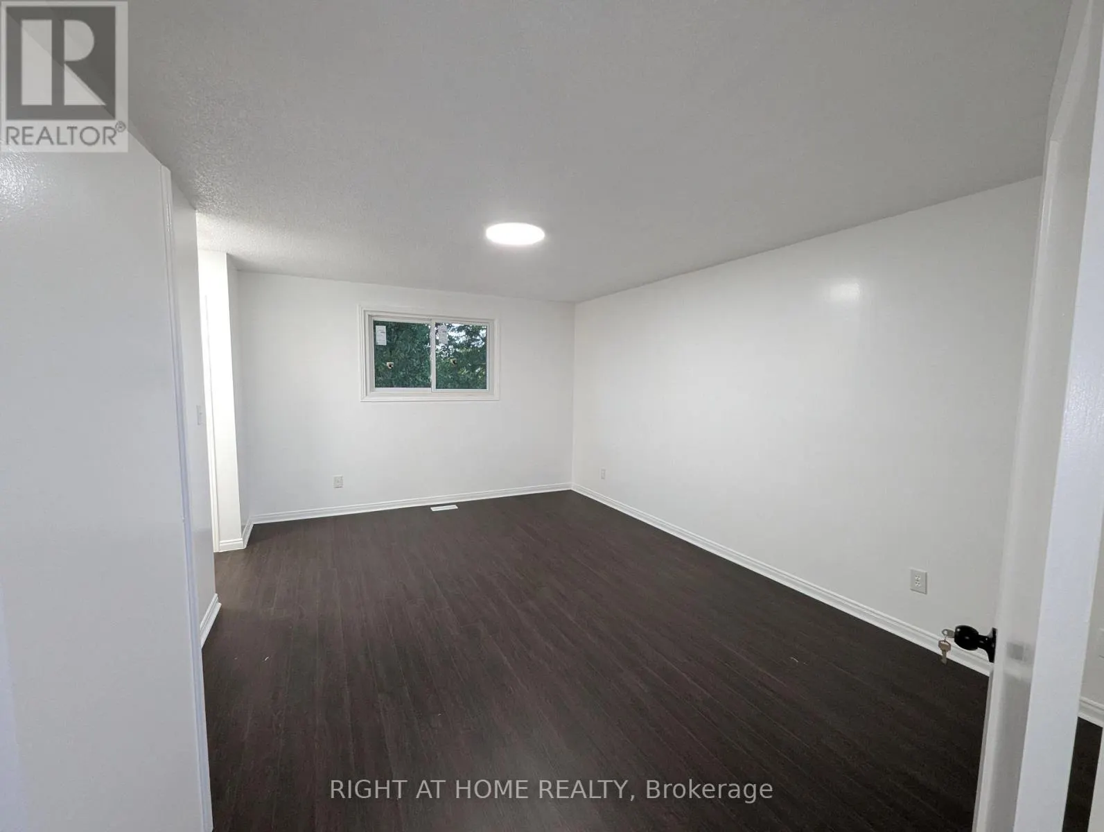 73 SKYVIEW DRIVE