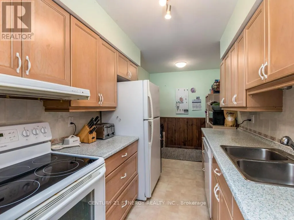 7 - 94 BUJOLD COURT