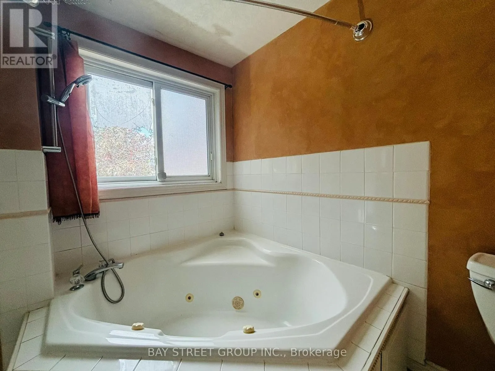 327 CORNRIDGE PLACE