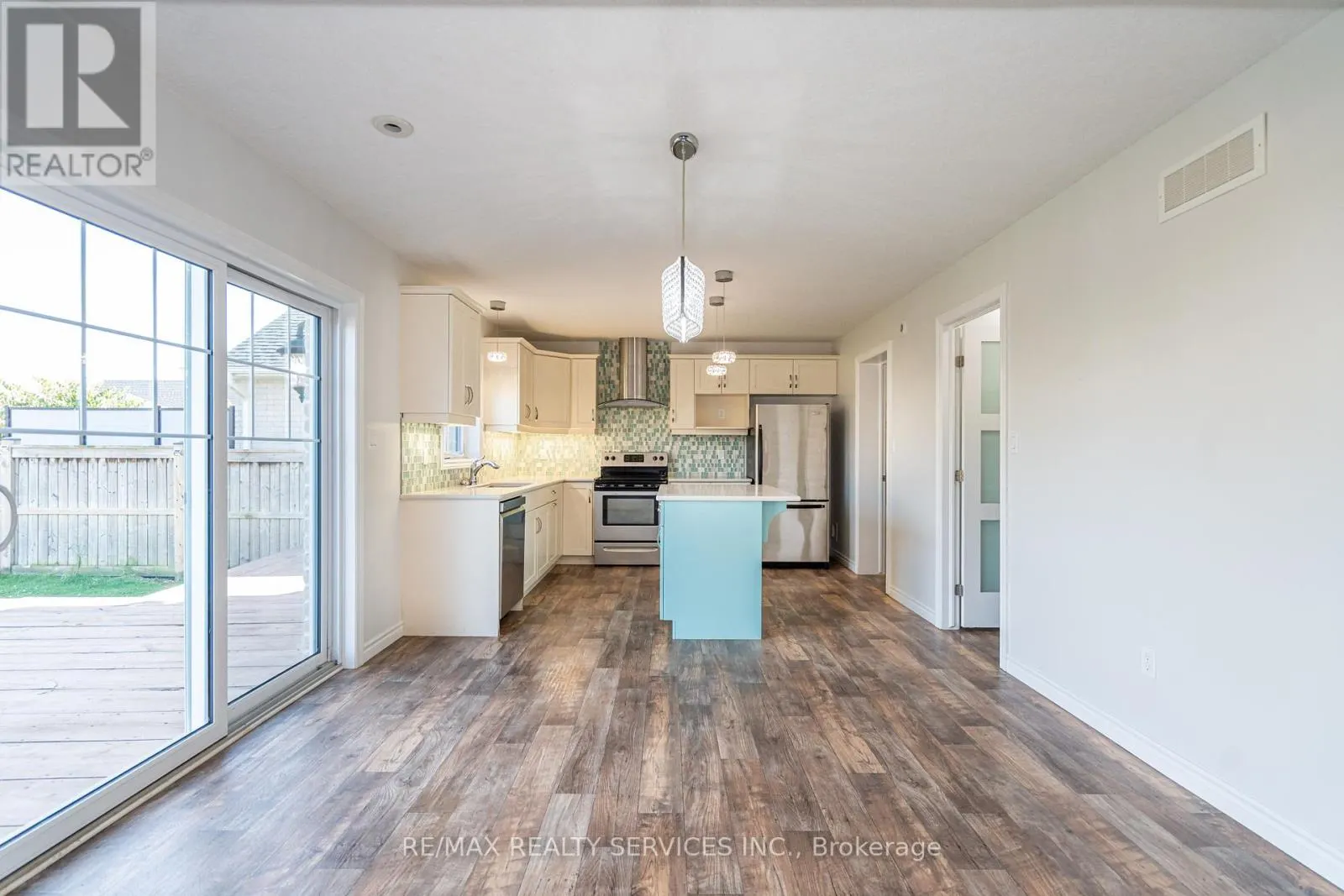 25 ACORN TRAIL
