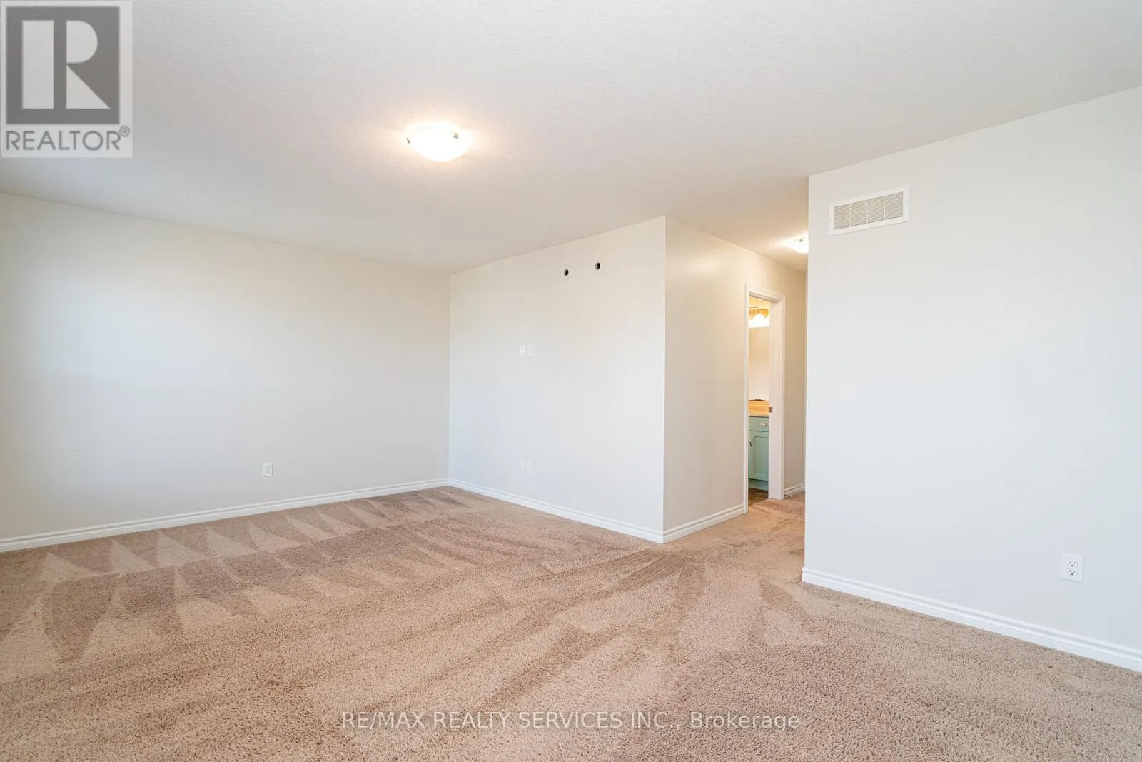 25 ACORN TRAIL