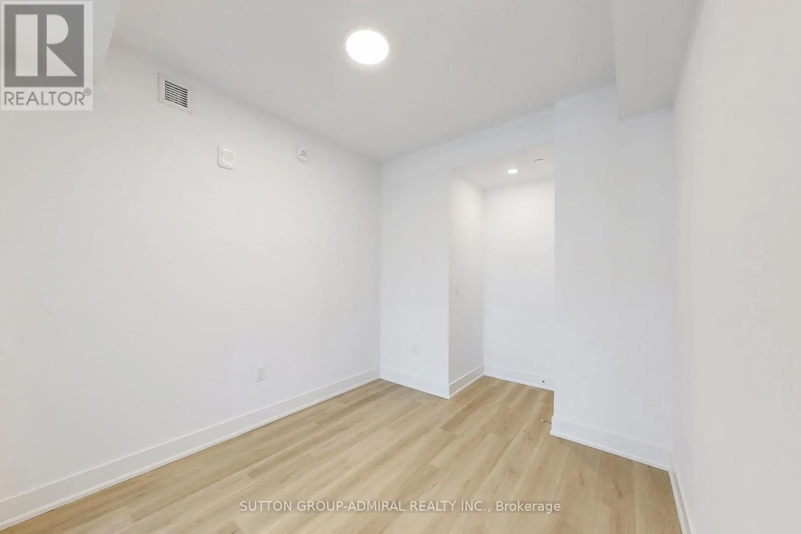 811 - 575 CONKLIN ROAD