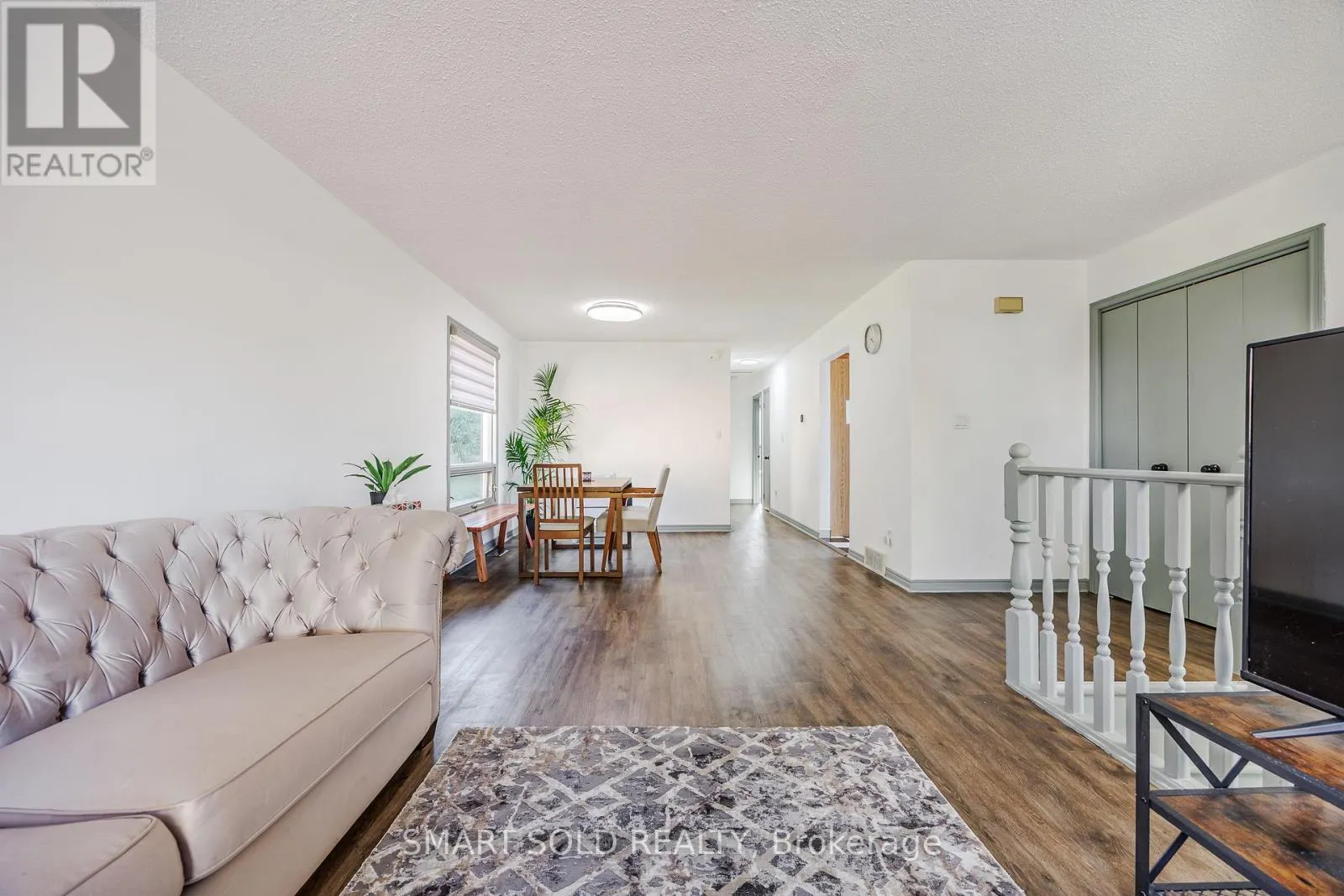 44 HEMLOCK STREET