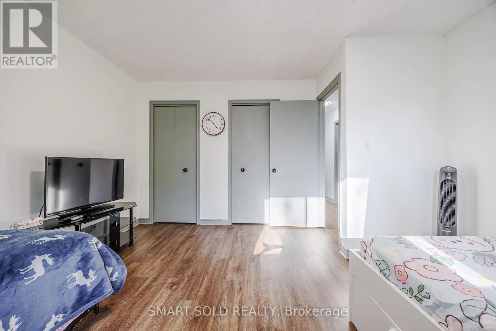 44 HEMLOCK STREET