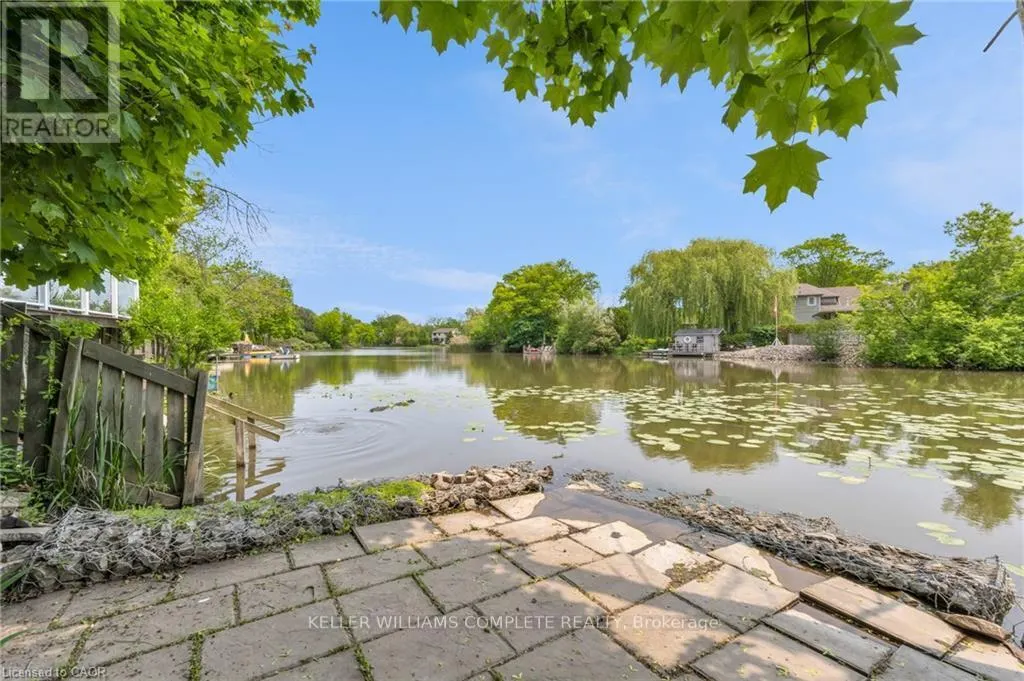 14 OCEANIC DRIVE