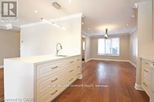 14 OCEANIC DRIVE
