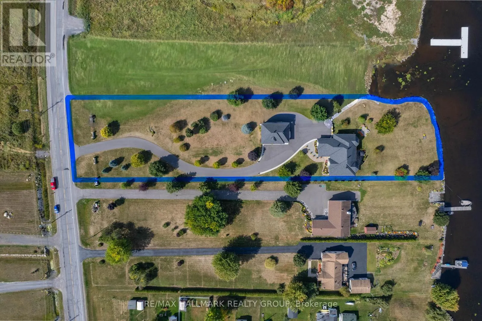 3285 FRONT ROAD S