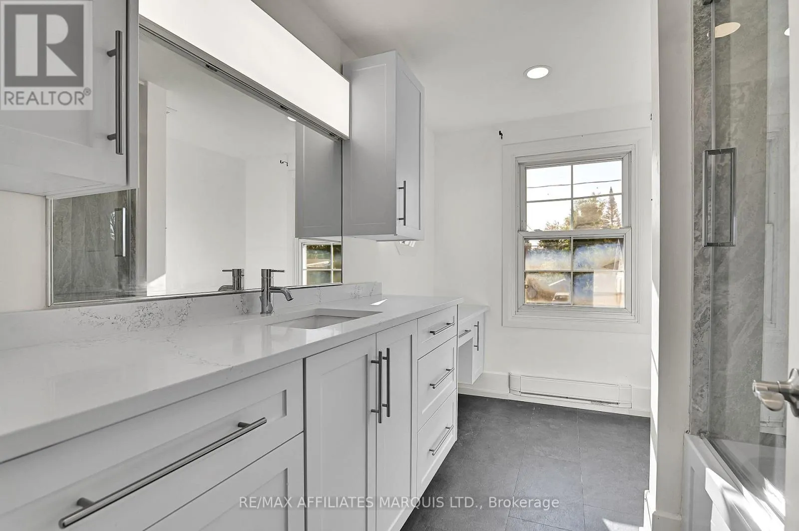 1603 PETER STREET