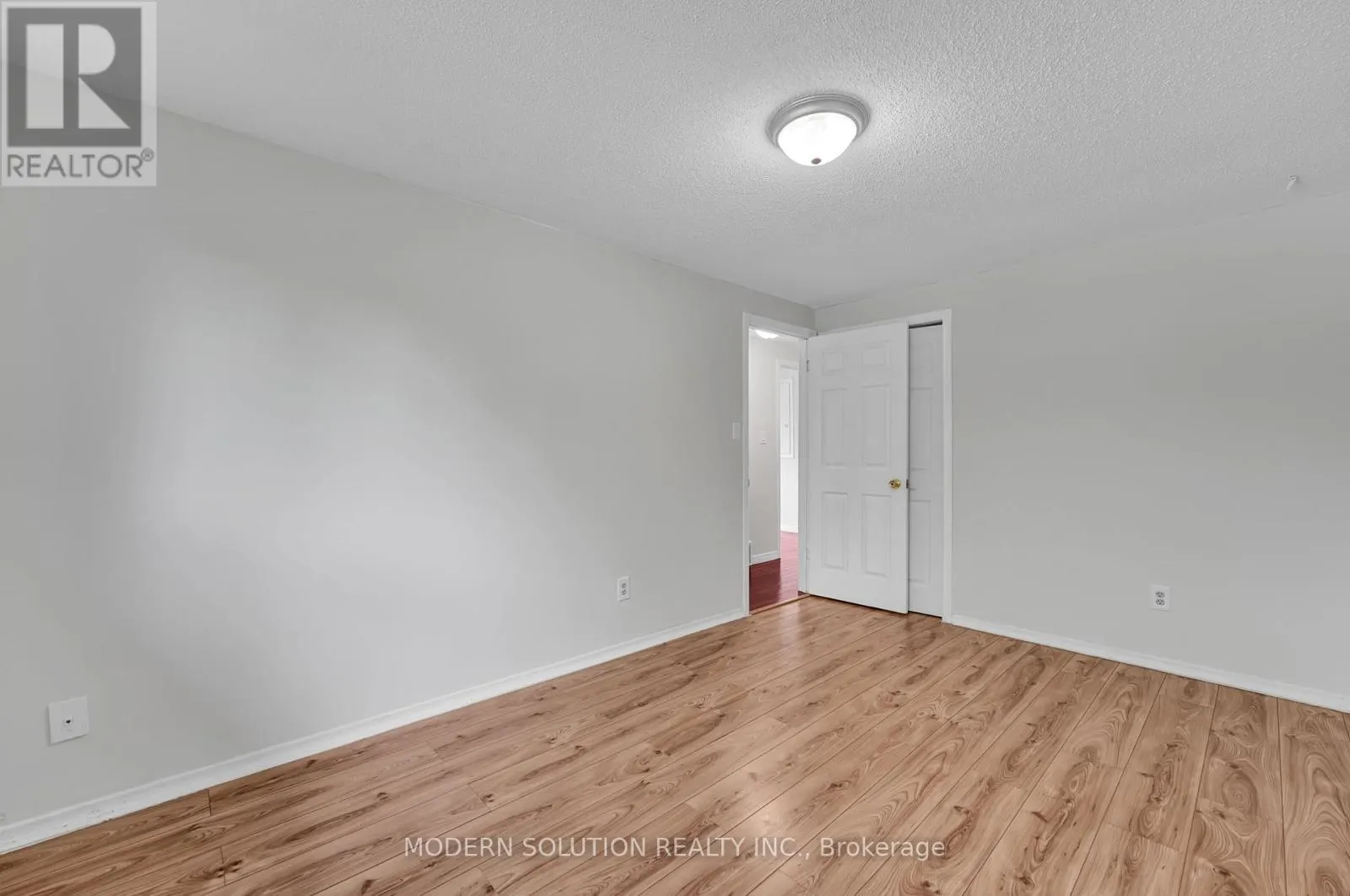370A CHURCHILL COURT