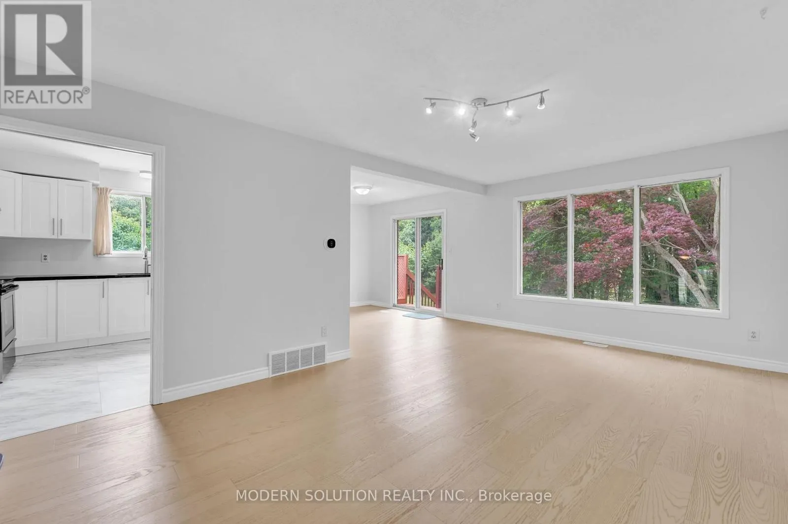 370A CHURCHILL COURT