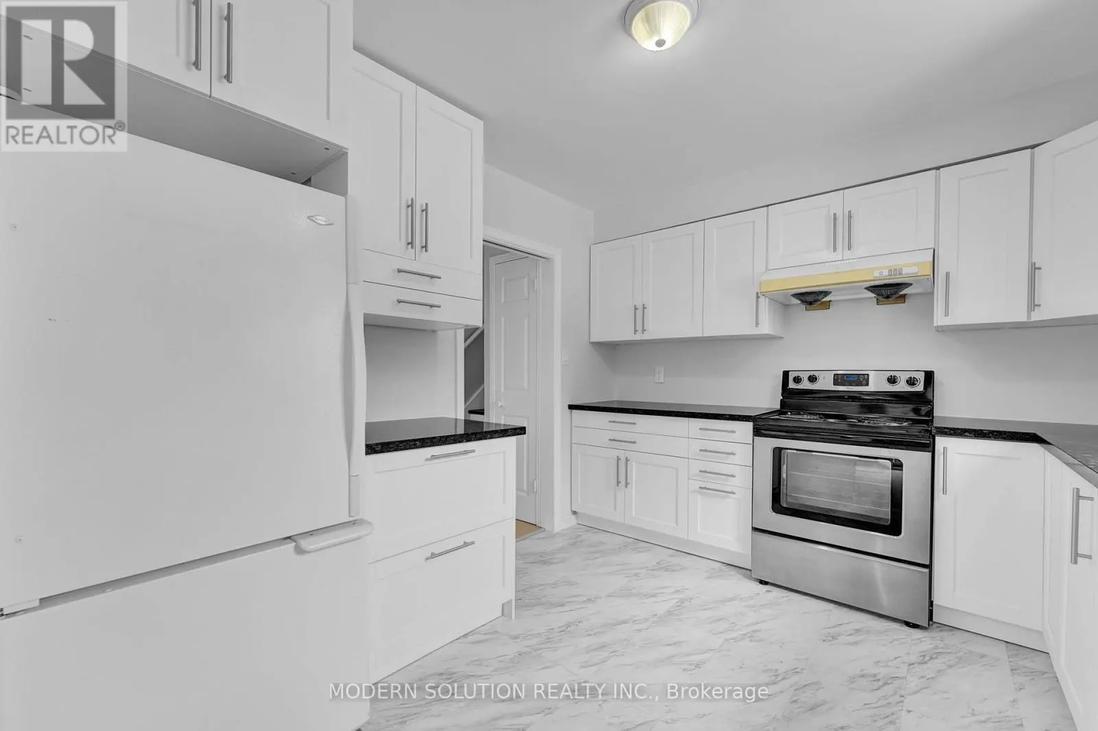 370A CHURCHILL COURT