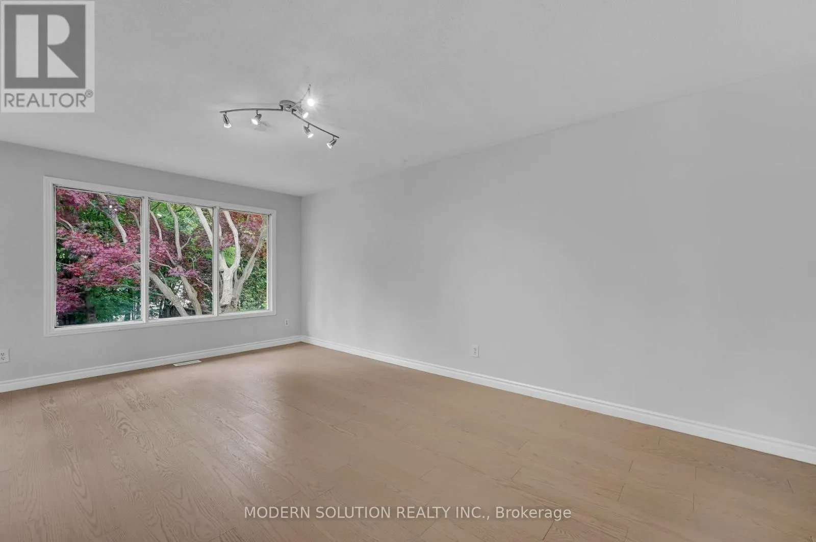 370A CHURCHILL COURT