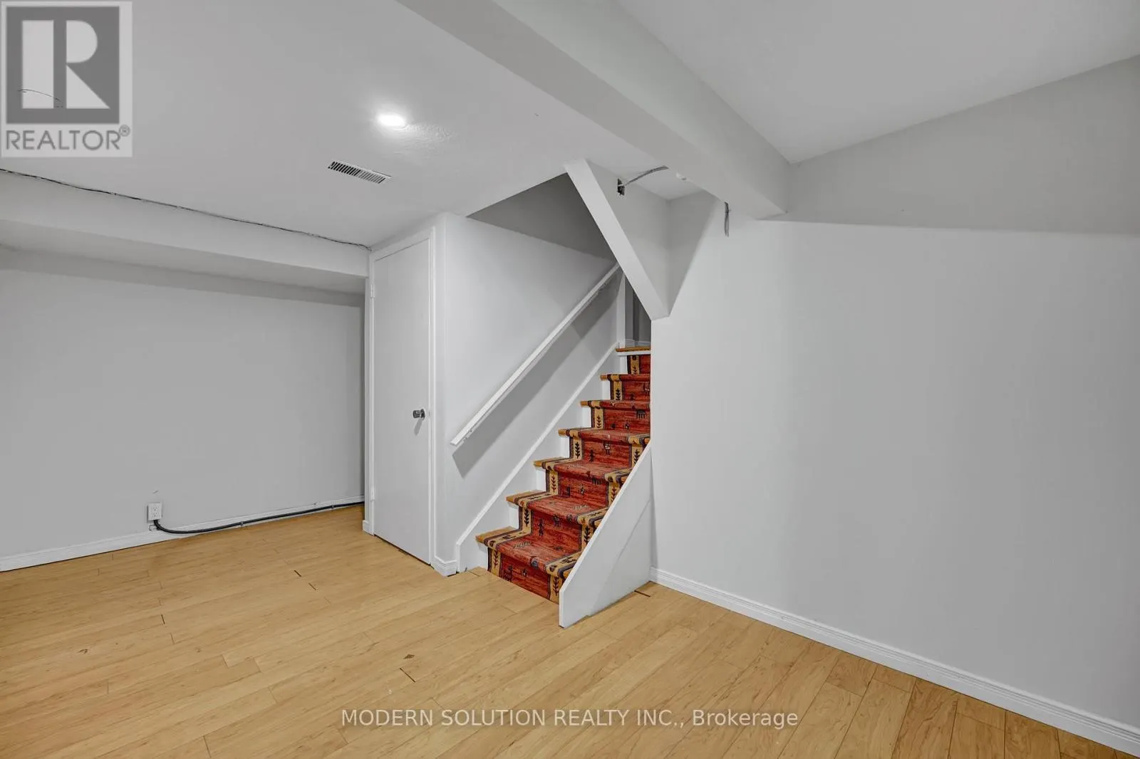 370A CHURCHILL COURT