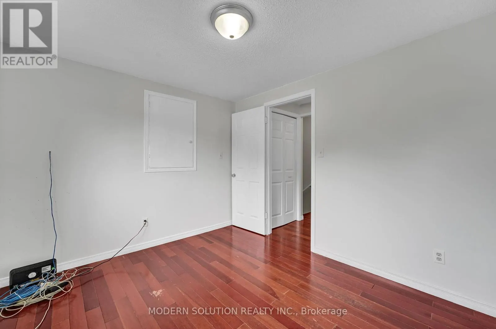 370A CHURCHILL COURT