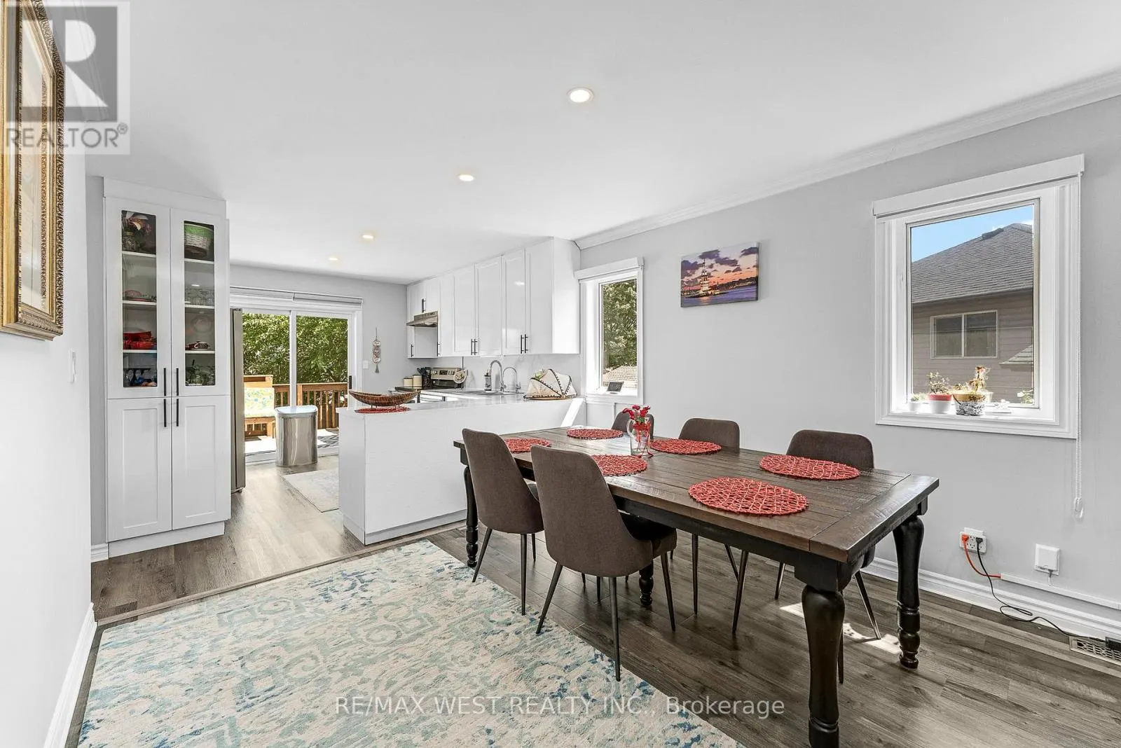 3462 TREELINE COURT