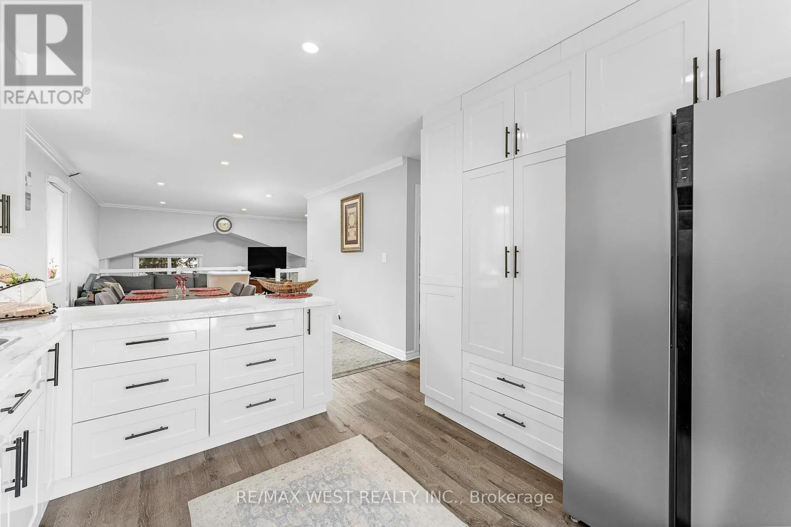 3462 TREELINE COURT