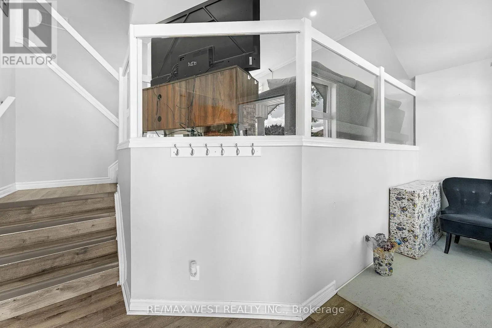 3462 TREELINE COURT