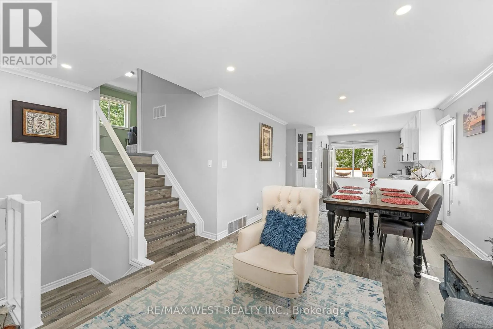 3462 TREELINE COURT
