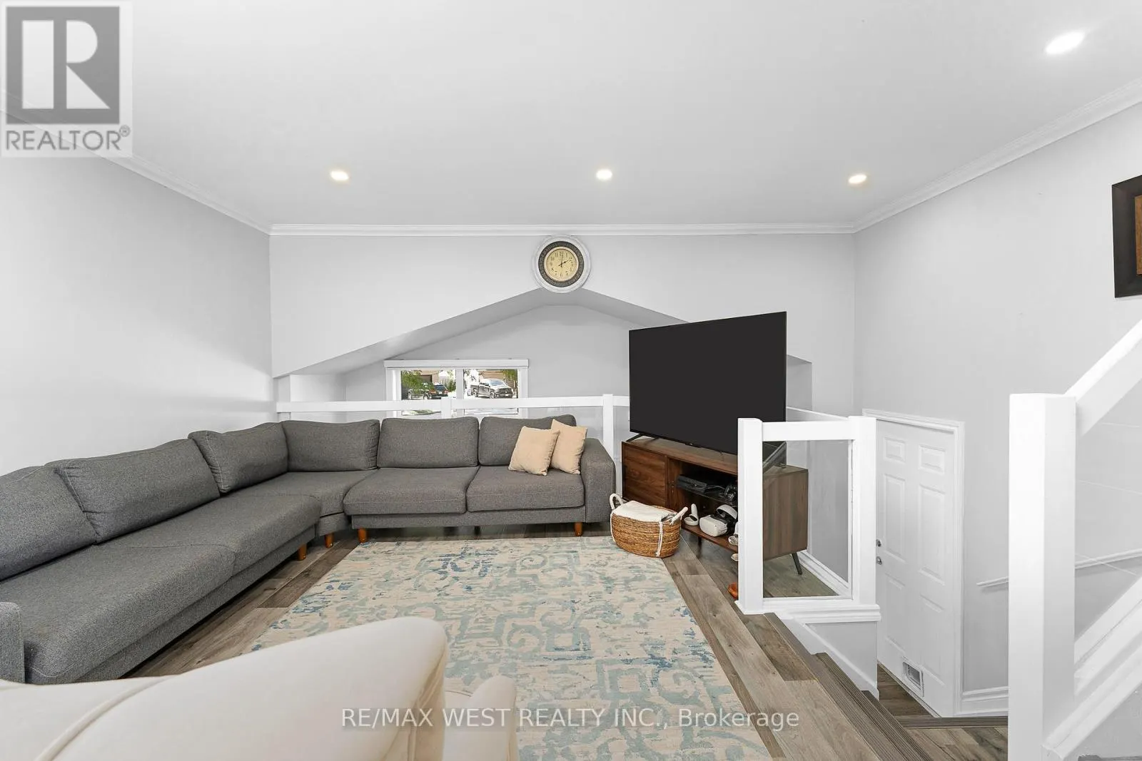 3462 TREELINE COURT
