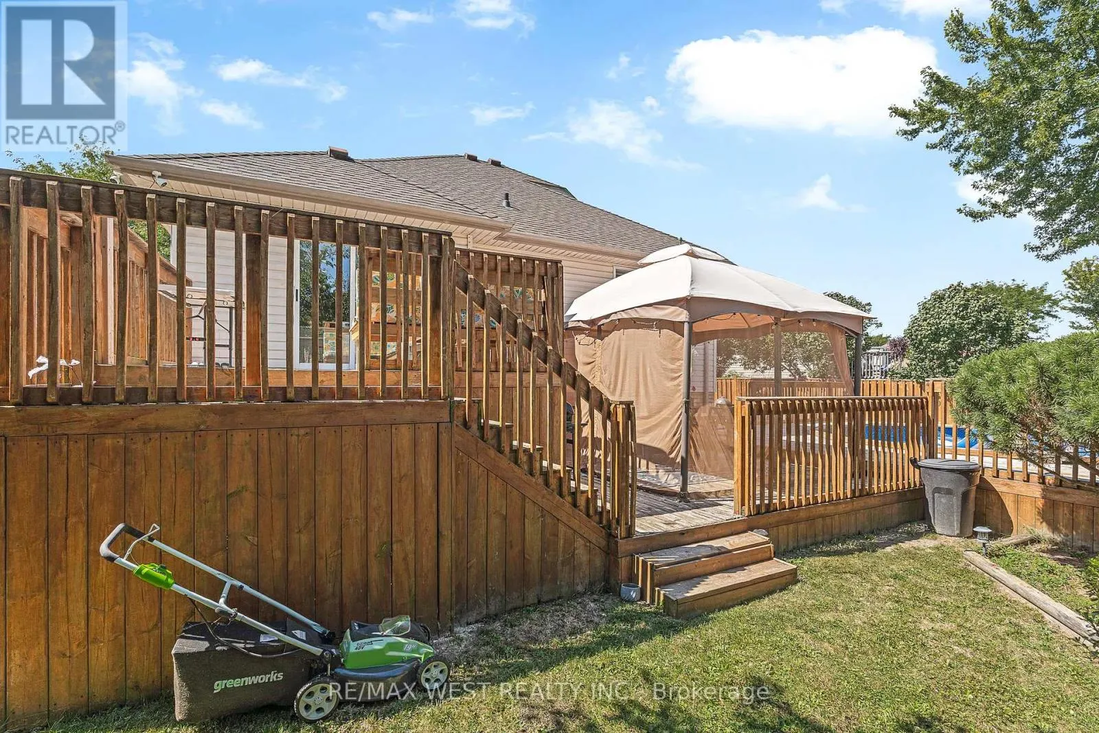 3462 TREELINE COURT