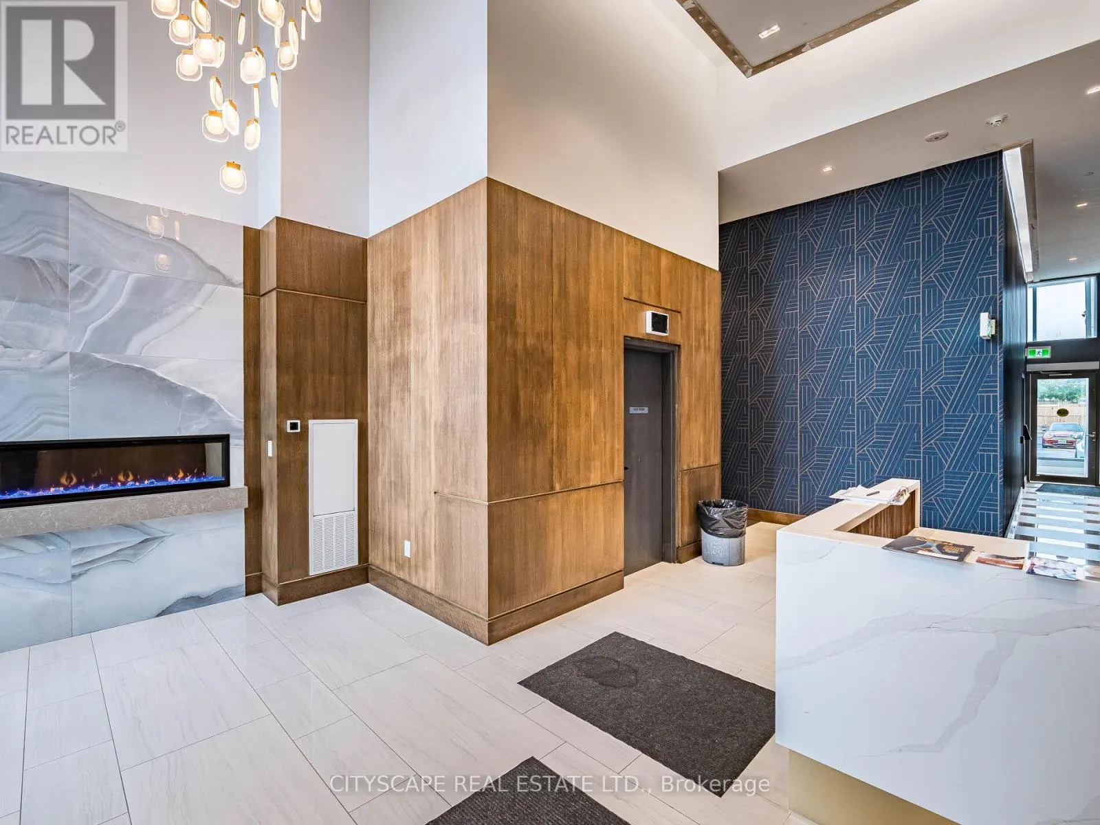 1507 - 2782 BARTON STREET E