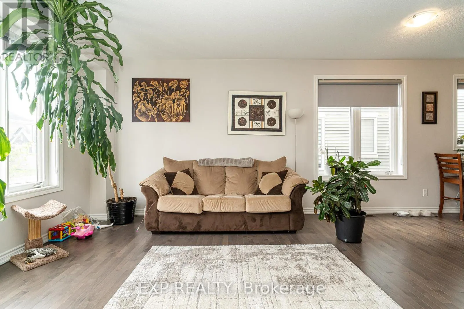 814 HORSESHOE FALLS WAY