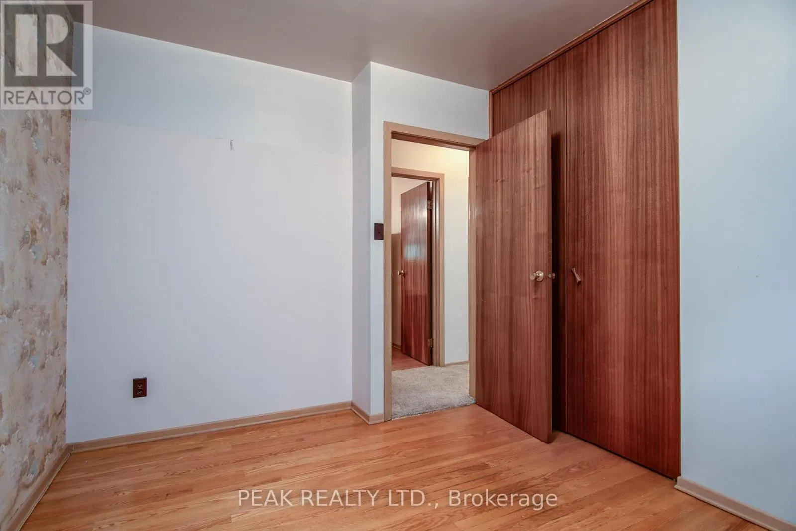 444 GREENBROOK DRIVE