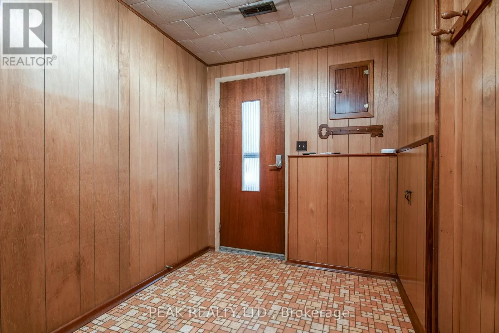 444 GREENBROOK DRIVE