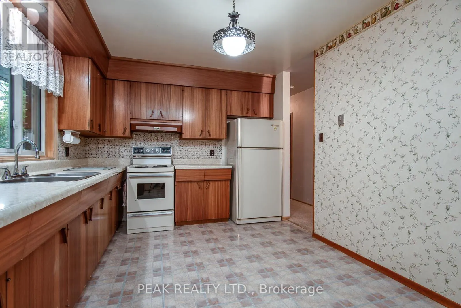 444 GREENBROOK DRIVE