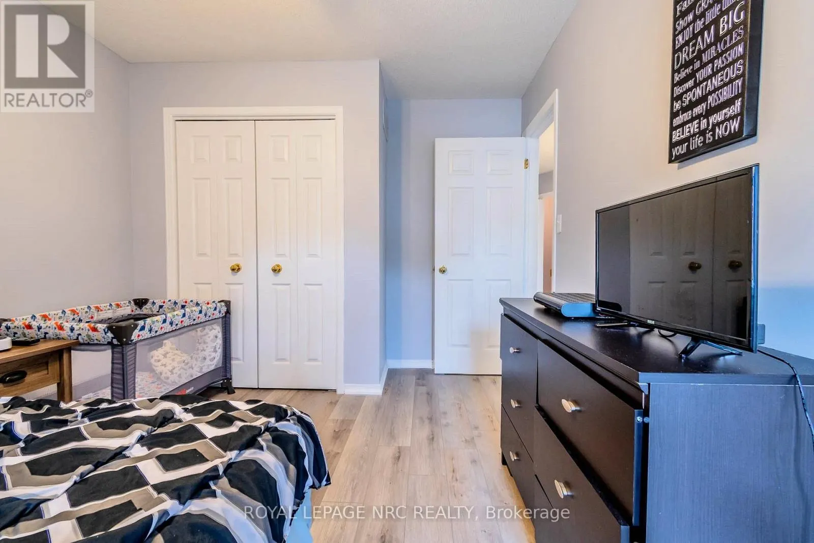 28 - 5070 DRUMMOND ROAD, #28