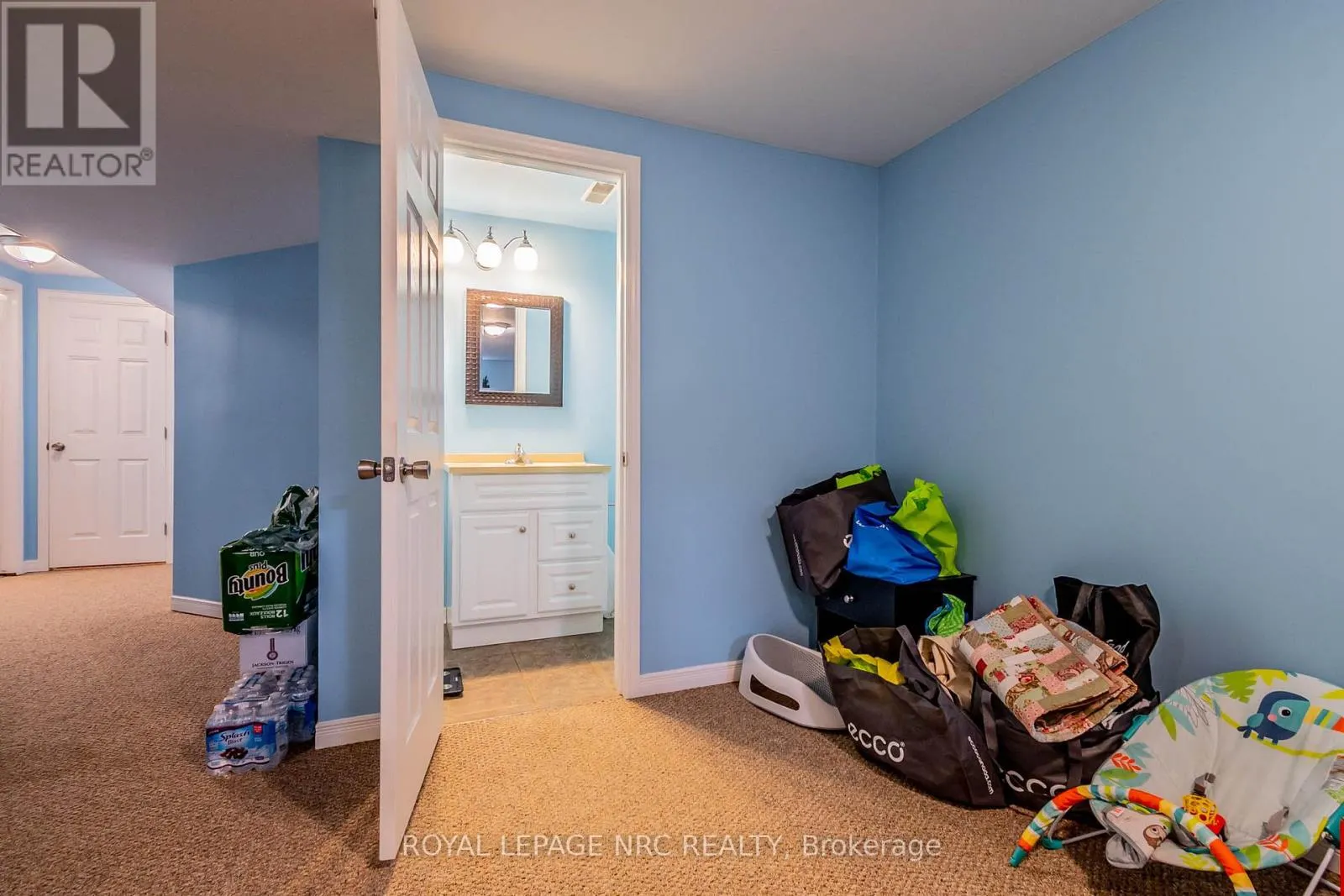 28 - 5070 DRUMMOND ROAD, #28