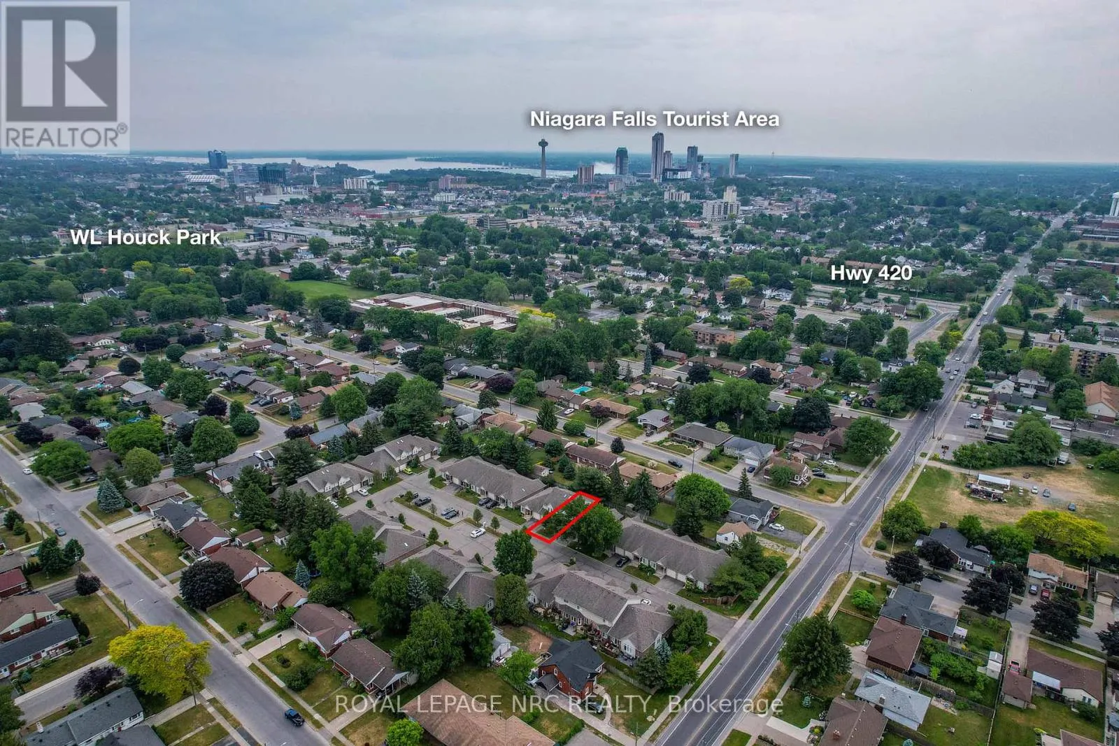 28 - 5070 DRUMMOND ROAD, #28