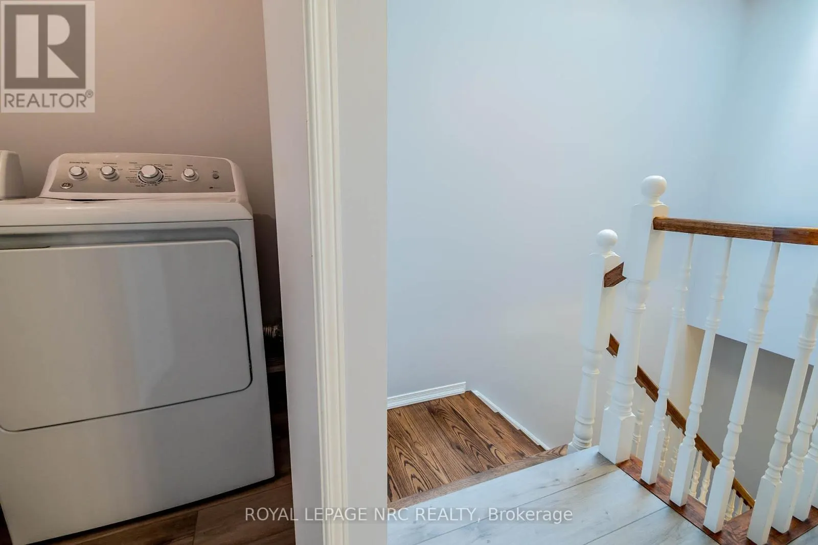 28 - 5070 DRUMMOND ROAD, #28