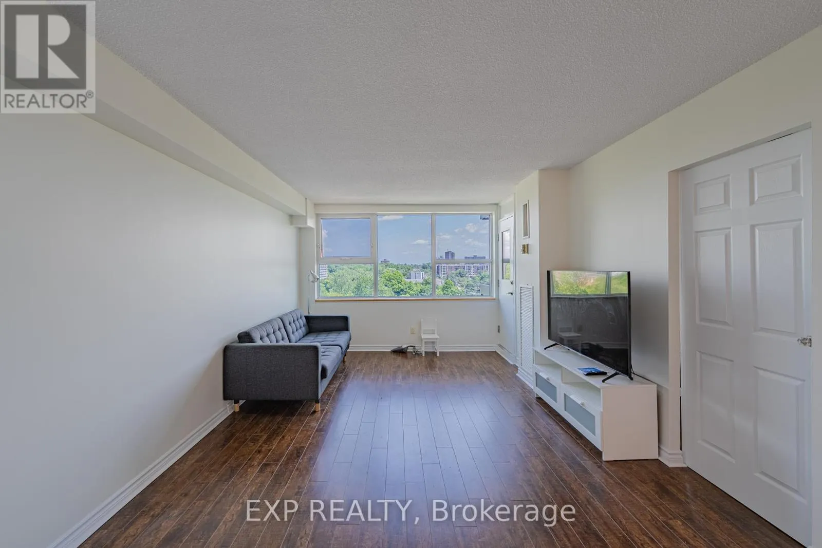 1111 - 555 BRITTANY DRIVE