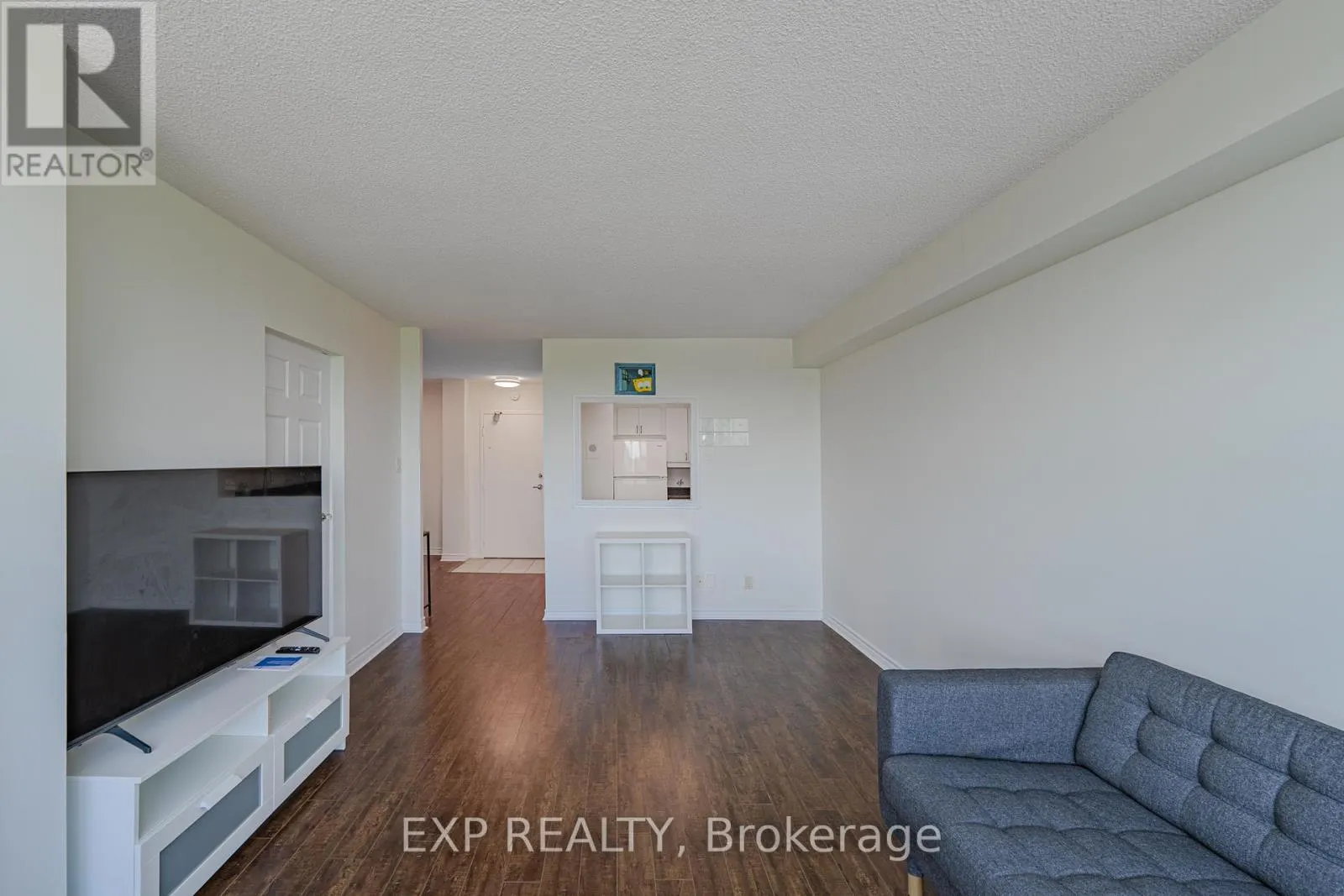 1111 - 555 BRITTANY DRIVE