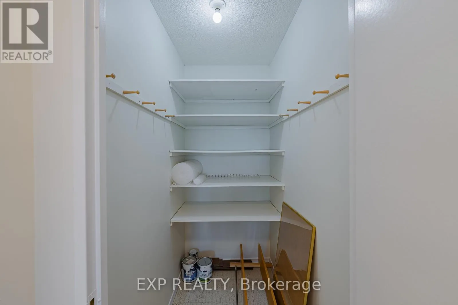 1111 - 555 BRITTANY DRIVE