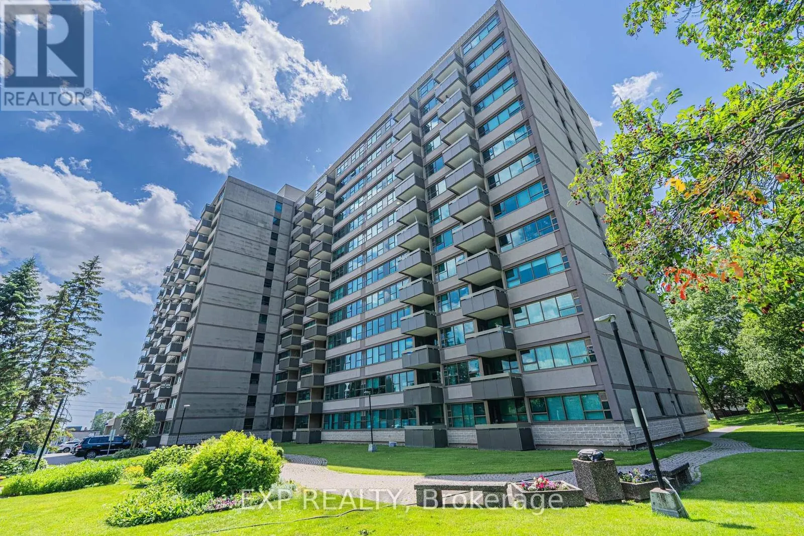 1111 - 555 BRITTANY DRIVE