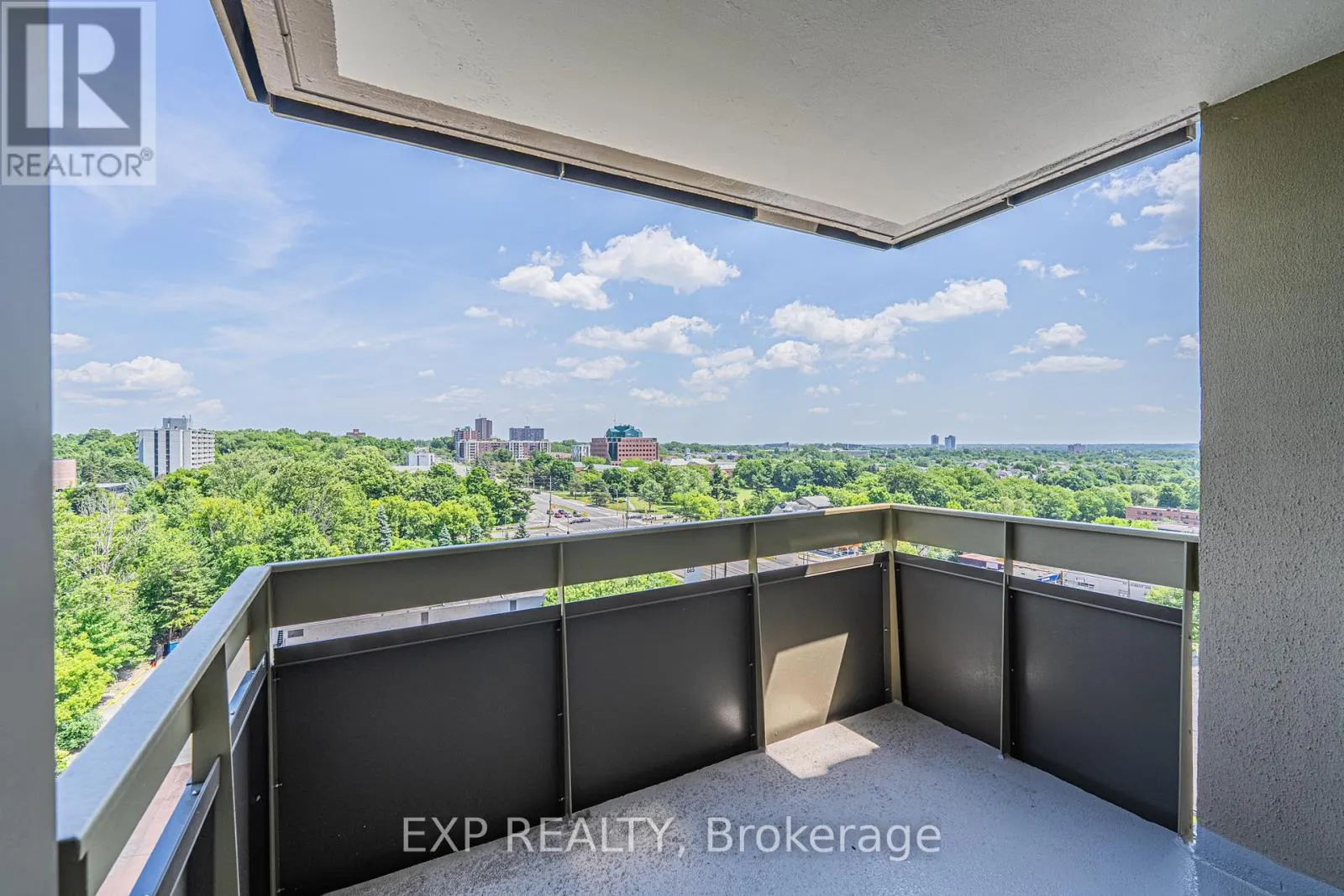 1111 - 555 BRITTANY DRIVE