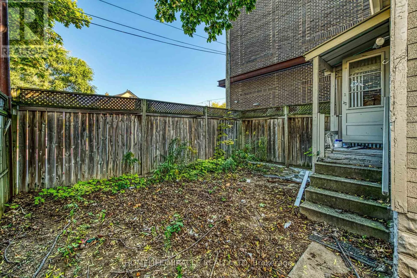 463 DUNSMURE ROAD