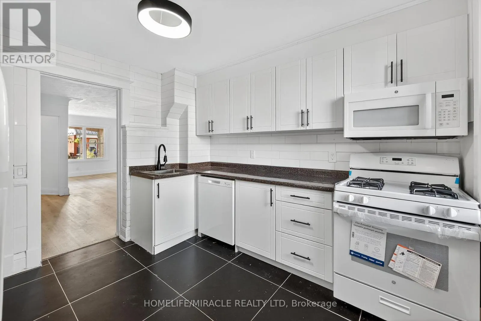 463 DUNSMURE ROAD