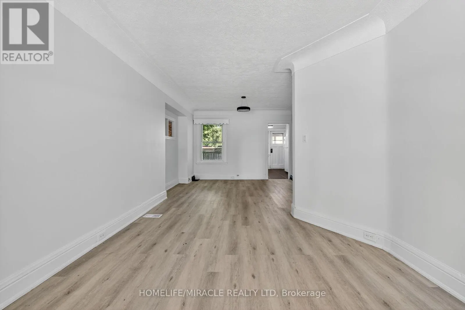 463 DUNSMURE ROAD