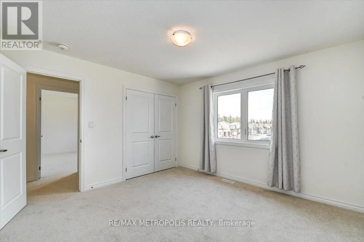 78 HILLCROFT WAY