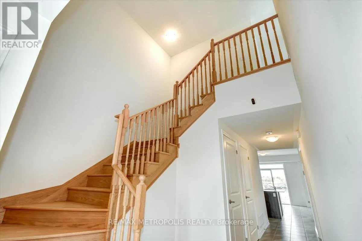 78 HILLCROFT WAY